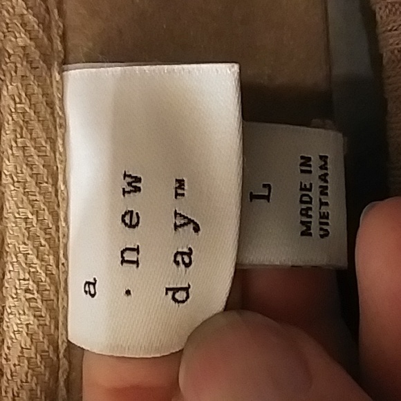 A New Day Top - Picture 5 of 8